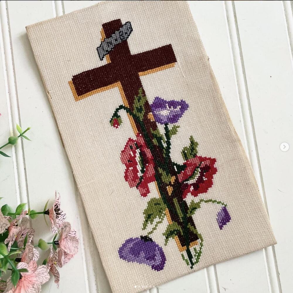 Vintage Religious Needlepoint Cross Crucifix Flowers Vine